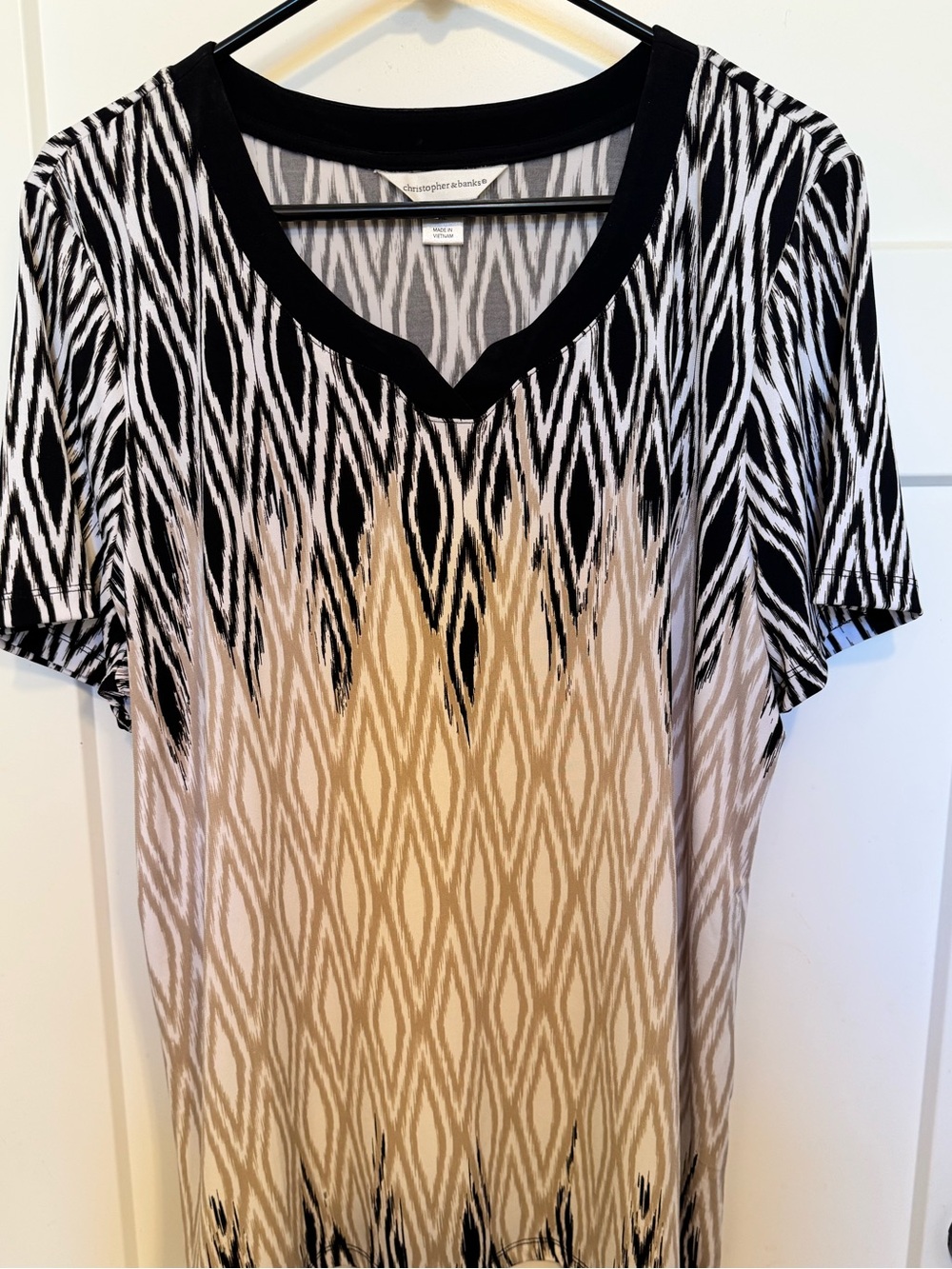 Christopher & Banks Black and Beige Patterned V-Neck Top 1X